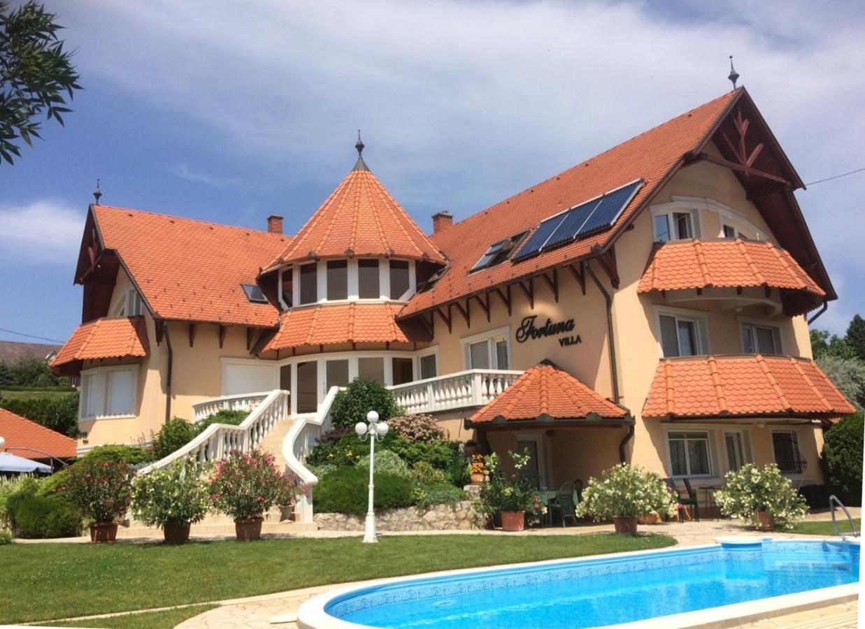 Fortuna Villa เฮวิซ ภายนอก รูปภาพ