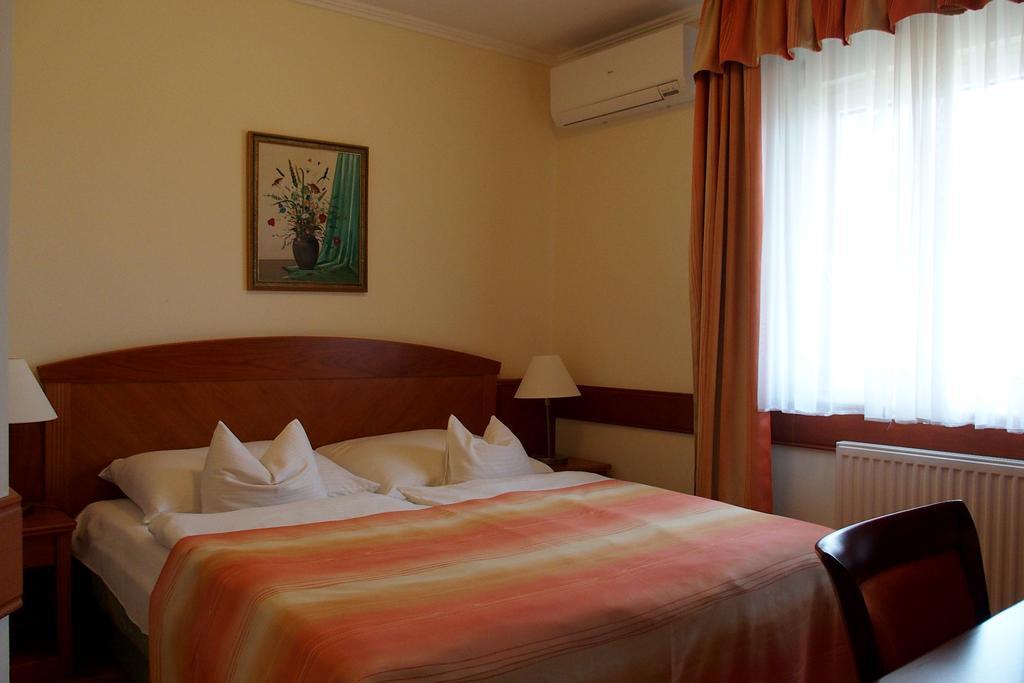 Fortuna Villa เฮวิซ ภายนอก รูปภาพ