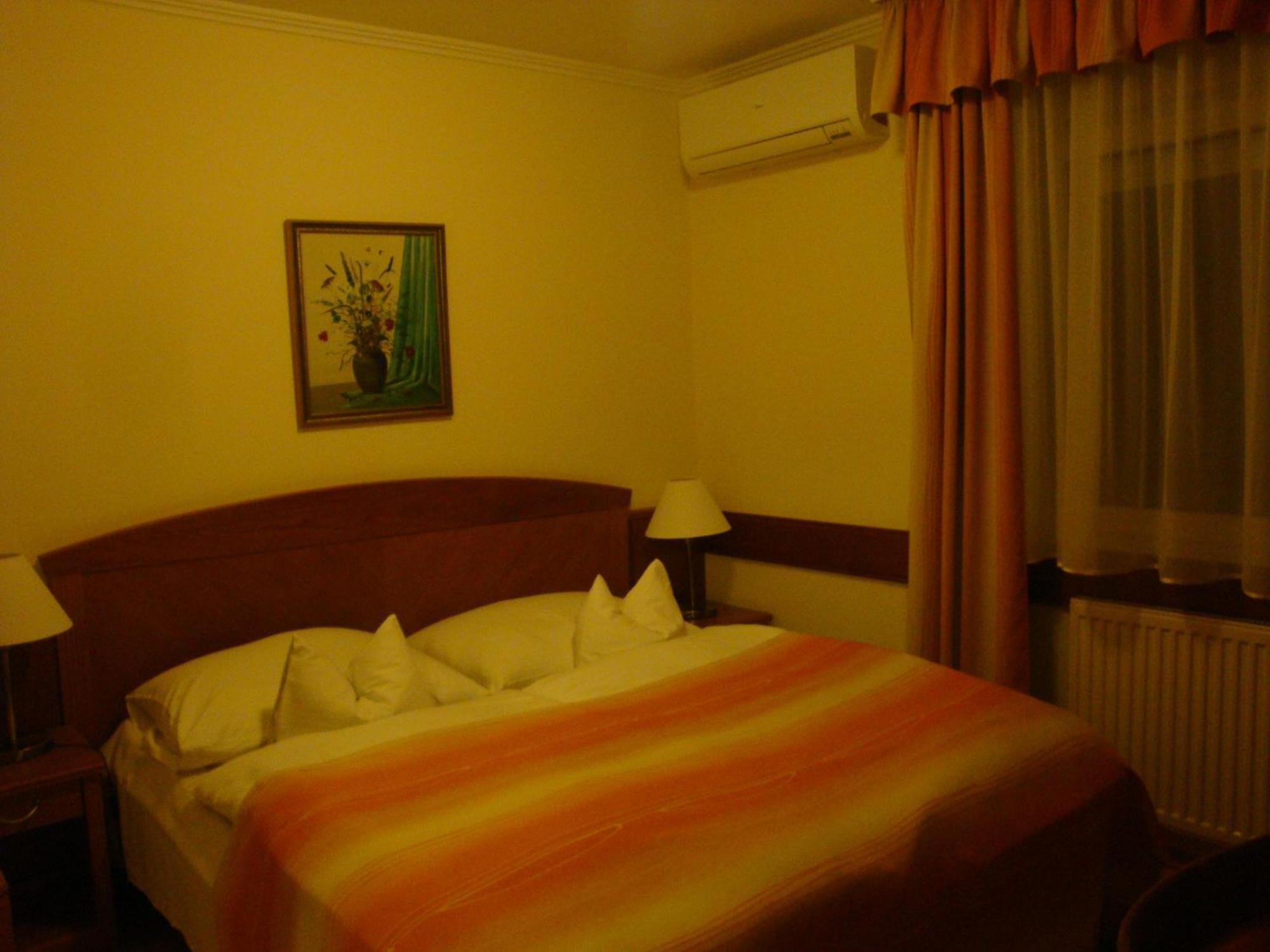 Fortuna Villa เฮวิซ ห้อง รูปภาพ